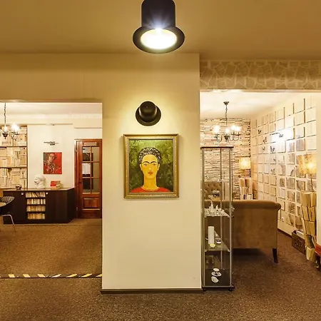 Art Bohema, Hotell