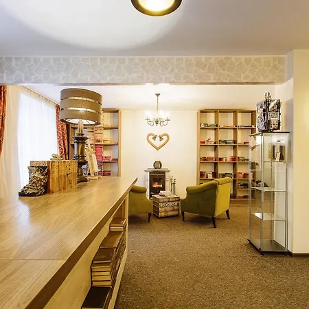 Art Bohema, 3*
