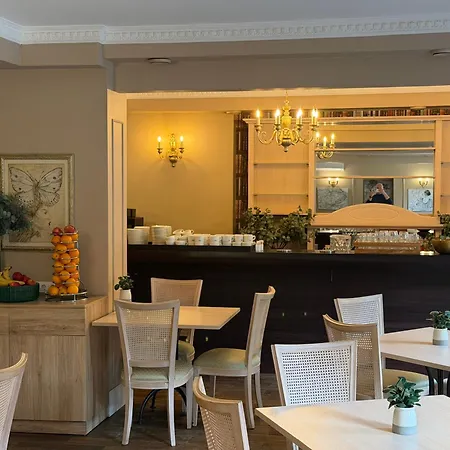 Old Town Bohema, מלון