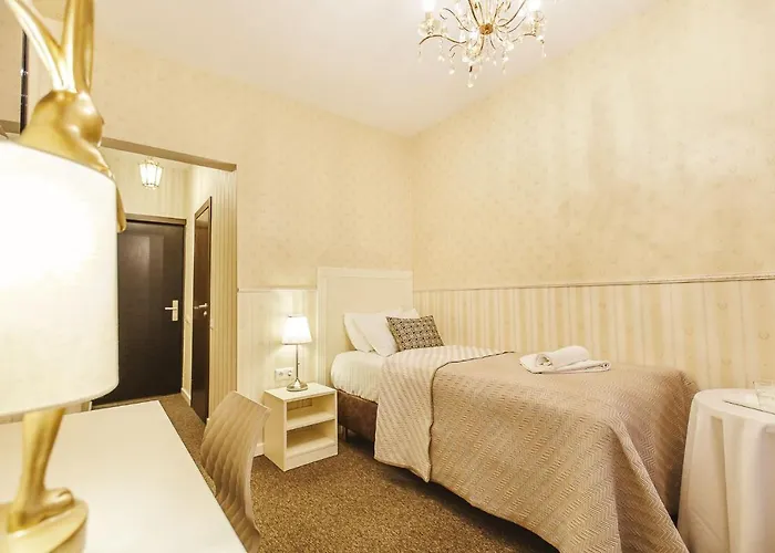 Old Town Bohema, 克莱佩达